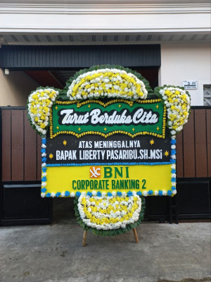 Papan Bunga Duka di Dara