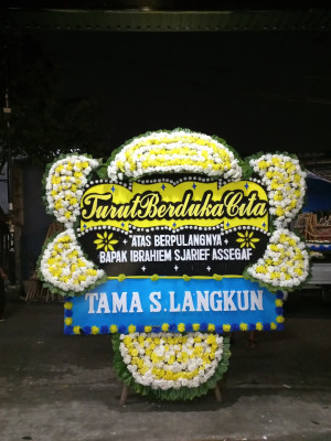 Papan Bunga Duka di Dara